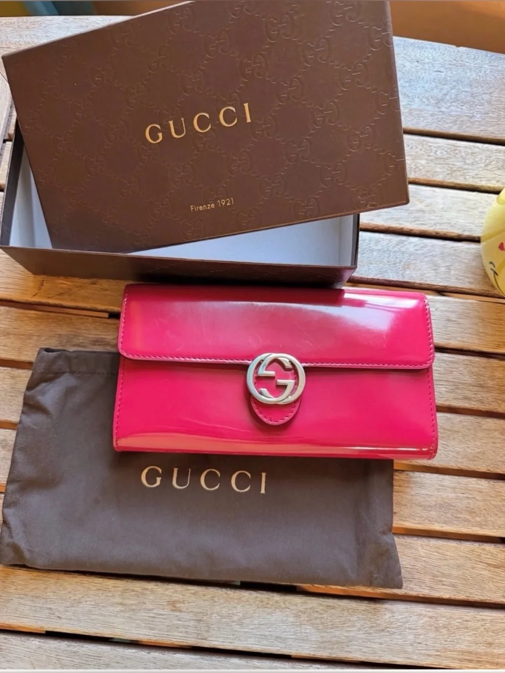 Gucci Hot Pink Patent Leather Continental Wallet Double G/COA with unbrand chain